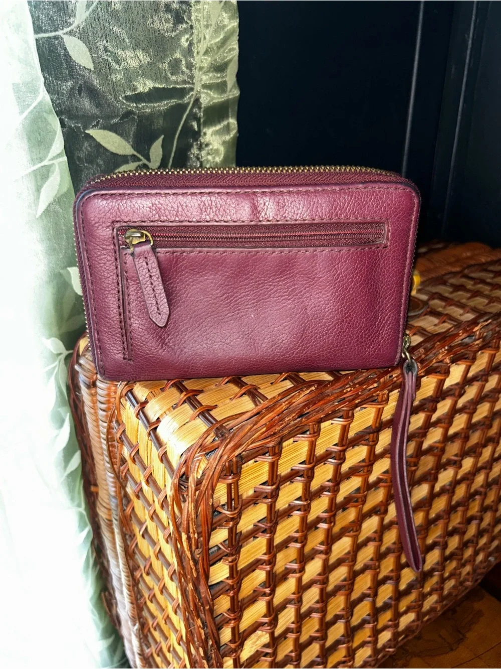 Fossil Jori RFID Zip Clutch Red Wine Leather Wristlet Wallet -GUC-